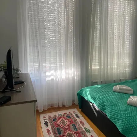 Manhattan Zumbul Belvil * בלגרד