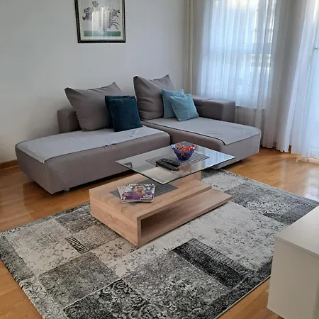 Manhattan Zumbul Belvil *